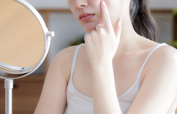 加齢で増えたシワのお悩みにも対応するエステサロン | 春日井のエステなら内面から輝けるStudio Ekolu